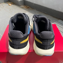 Giày chạy bộ nam New Balance EU44 màu đen 527576