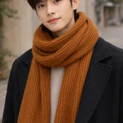 Khăn len nâu ấm áp – khăn trắng nhẹ Hai kiểu, hai phong cách nhưng đều cực dễ phối đồ.  937050