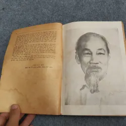 NGHIÊN CỨU HỌC TẬP THƠ VĂN HỒ CHÍ MINH 991040