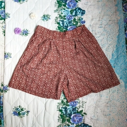 Combo 2 quần short size M màu trắng và nâu 469310