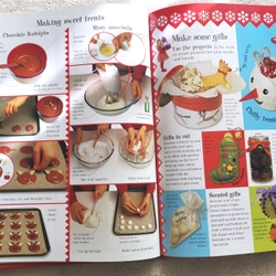 THE MERRY CHRISTMAS 
ACTIVITY BOOK  405263