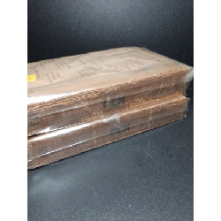 Bộ 2 cuốn Đỏ và đen (tập 1+2) mới 60% bẩn bìa, ố vàng, tróc gáy, rách bìa, có vệt nước 1986 XtangDan HCM2603 VĂN HỌC 918855