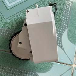 Bánh xe phải cho neabot n2 lite 499477
