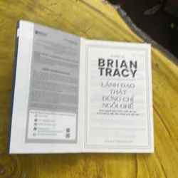 COMBO BRIAN TRACY: TẠO VẬN ĐỪNG CHỜ THỜI CƠ & LÃNH ĐẠO THẬT ĐỪNG CHỈ NGỒI GHẾ 738065