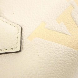 Túi xách vai Louis Vuitton Monogram Empreinte (Bên Hồ) Papillon BB M45708 611326