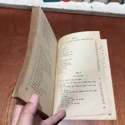 [Sách Ố Vàng, Chữ Hơi Mờ, Mục Chỗ Ghim Bấm] - II Phương Pháp Xoa Bóp - GS Hoàng Bảo Châu 798973