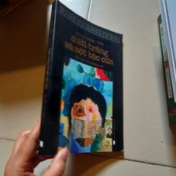 Thơ dài và  trường ca dưới trăng và một bậc cửa 478954