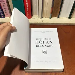 Chữ Ký Tác Giả - Thành Phố Cổ Hội An_Đất Và Người - Hoàng Hương Việt, Trương Duy Hy - 2014 746049