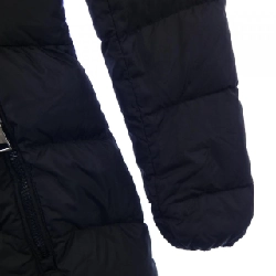 Áo khoác lông vũ MONCLER 642942