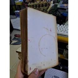 Bóng tối căn nhà ma quái mới 70% ố, rách bìa Văn học nước ngoài HCM1709 559945