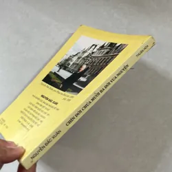 Chín đời chúa mười ba đời vua Nguyễn - Nguyễn Đắc Xuân 597684