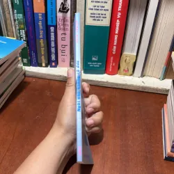 II Truyện Ký: Ngôi Nhà Không Cô Đơn - Bich Thuận - 2007 785628