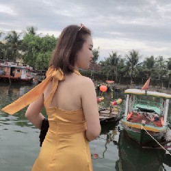 Maxi lụa màu vàng kim 60610