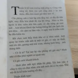 cuốn tiểu thuyết kinh dị Việt Nam. 
Tên sách: Oan Hồn Báo Mộng.
Tác giả: Hắc Y Nhân.
 1032102