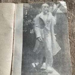 Giải thưởng 5 năm 1977-1983 kỷ niệm sâu sắc  Hơn 400 trang 932988