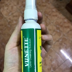 Chai nước xịt rửa mắt kính