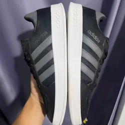 Giày chính hãng  702881