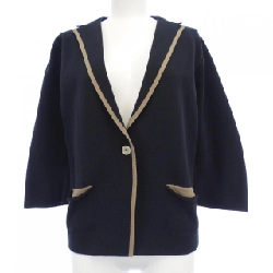 Bề mặt hỗ trợ áo khoác