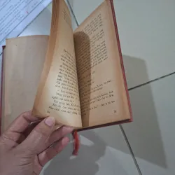 Tuổi thơ im lặng  1002543