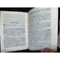 Lần Theo Vết Rắn - Thomas Thompson, mới 70% (ố vàng), 2002 SBM0502 913045