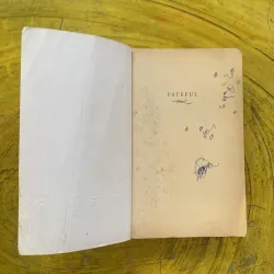 FATEFUL -  LAUDIA GRAY  1029332