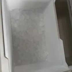 Tủ lạnh mitsubishi 320 lít inverter có làm đá tự động 675018