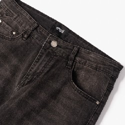 QUẦN JEANS ĐEN REGULAR TÚI CHÉO QJ082 MÀU ĐEN

 48178