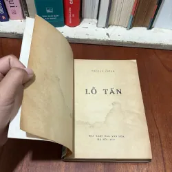 II Sách Xưa: Lỗ Tấn (Văn Học Trung Quốc) - Trương Chính - 1977 778731