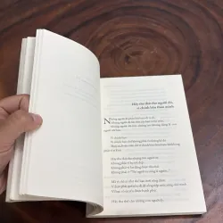 II Sách Hay: Bước Chậm Lại Giữa Thế Gian Vội Vã - Đại Đức Hae Min - 2019 987422