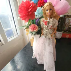 Búp bê Barbie đầm trắng 1005304