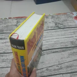 Mark Twain Những cuộc phiêu lưu của Tom Sawyer và. Bìa cứng 599339