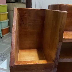 KỆ ĐỰNG SÁCH CHẤT LIỆU GỖ ĐỎ 1037853