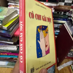 CÔ CON GÁI MỘT - CLARA IARUNCOVA 1025963