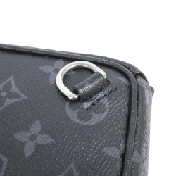 Túi đeo chéo ngoài trời Louis Vuitton Taiga Lama M30741 - Hàng hiệu Chính hãng 767141