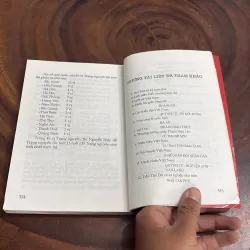 II Sách Lịch Sử: Tóm Tắt Niên Biểu Lịch Sử Việt Nam - Hà Văn Thư, Trần Hồng Đức - 2009 1022417