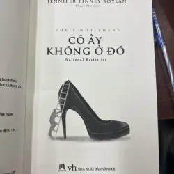 CÔ ẤY KHÔNG Ở ĐÓ - JENNIFER FINNEY BOYLAN 1010242
