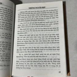 Những người đẹp nổi tiếng thế giới ( bìa cứng) 568665