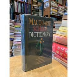 MACQUARIE SCHOOL DICTIONARY