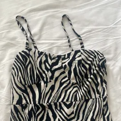 Đầm hoạ tiết ngựa vằn 1005501