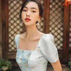 Váy hoa xanh của Lép 714639