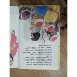 Joseph and his Coat of Many Colours - A Little Owl Book