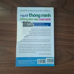 Người thông minh không làm việc một mình 557739