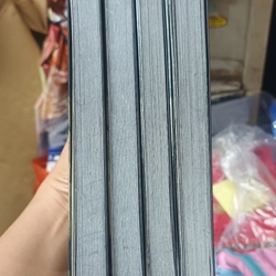 Móng Vuốt Quạ Đen- Leigh Bardugo 502915