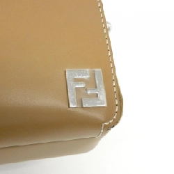 【Sản phẩm mới】Túi xách vai Fendi Square FF 7M0357 AFF2 614150