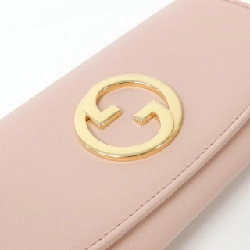 【新品】Gucci GUCCI BLONDIE 725215 UXX0G Ví cầm tay 623071