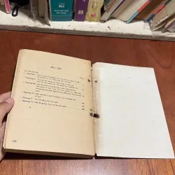 II Mấy Vấn Đề Phương Pháp Giảng Dạy, Nghiên Cứu Văn Học Dân Gian - Hoàng Tiến Tựu - 1983 1009757