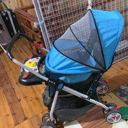 Xe đẩy cho bé có màn chụp.  526443