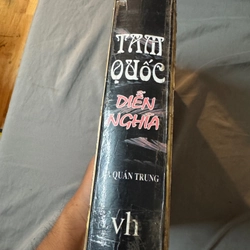 Tam quốc diễn nghĩa bìa cứng, sách cũ, đọc tốt