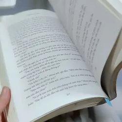 Tín Đồ Shopping Oanh Tạc Manhattan - Sophie Kinsella 744776