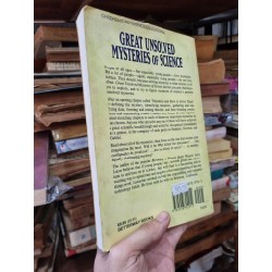 GREAT UNSOLVED MYSTERIES OF SCIENCE : FROM THE END OF THE DINOSAURS TO INTERSTELLA TRAVEL AND LIFE ON OTHER PLANETS- Jerry Lucas 138253